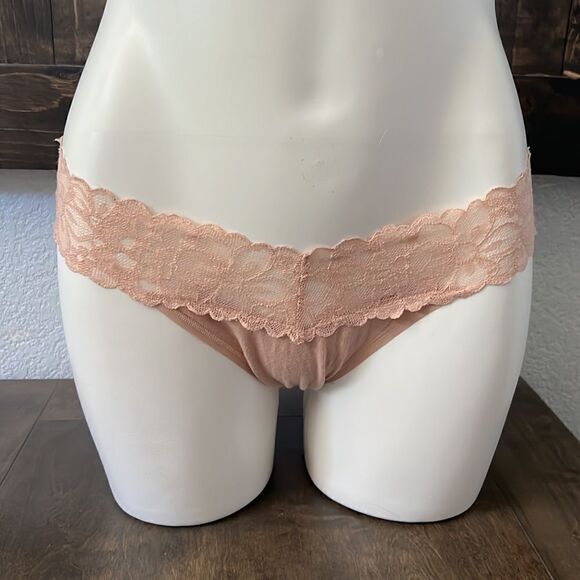 Victoria’s Secret thing string 3 Lot bundle - Picture 9 of 11